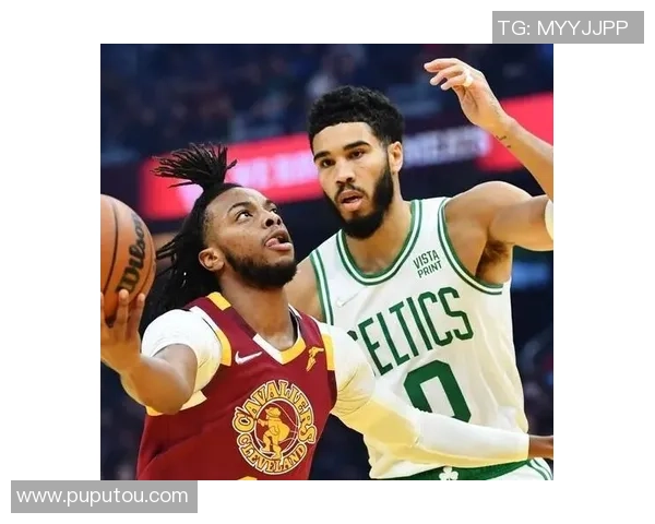 2017年央视直播骑士与凯尔特人第三场激战回顾与精彩瞬间分析